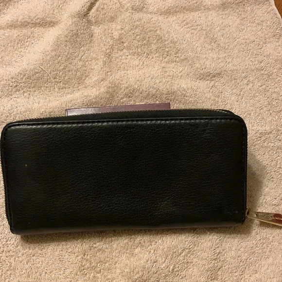 Michael Kors Continental zip around wallet - Picture 3 of 8